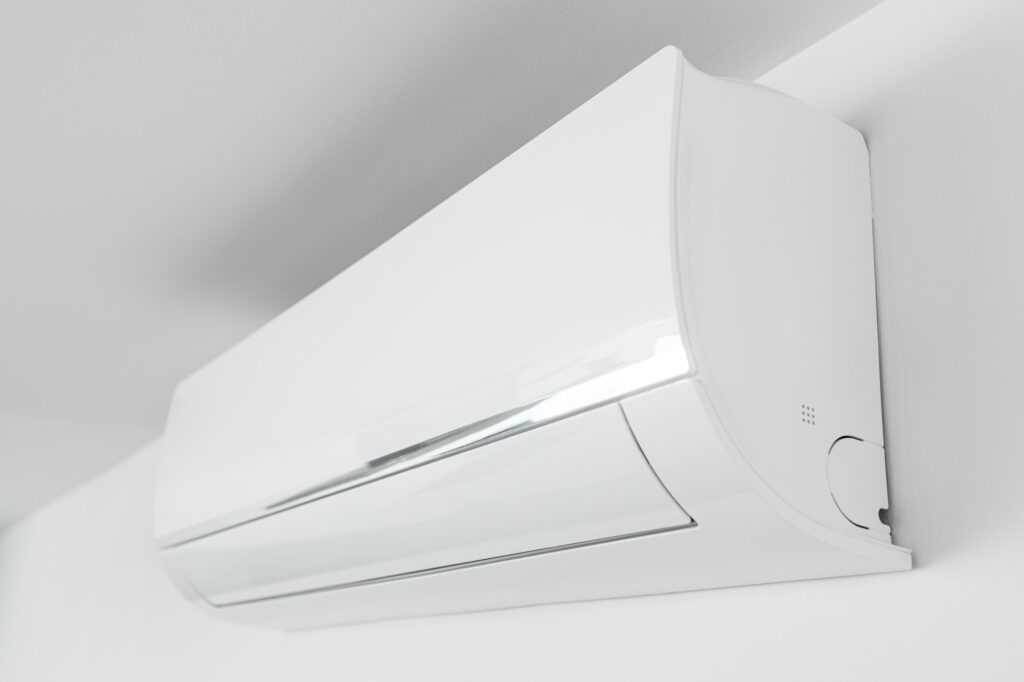 indoor-air-conditioner-unit-mounted-on-wall.jpg